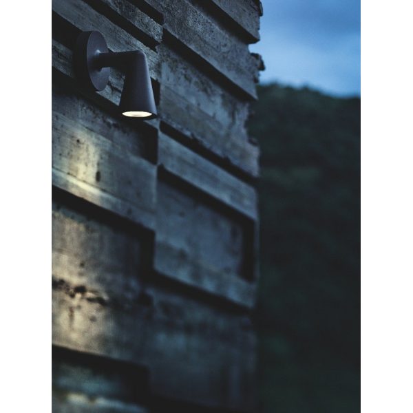Belvedere Spot Wall