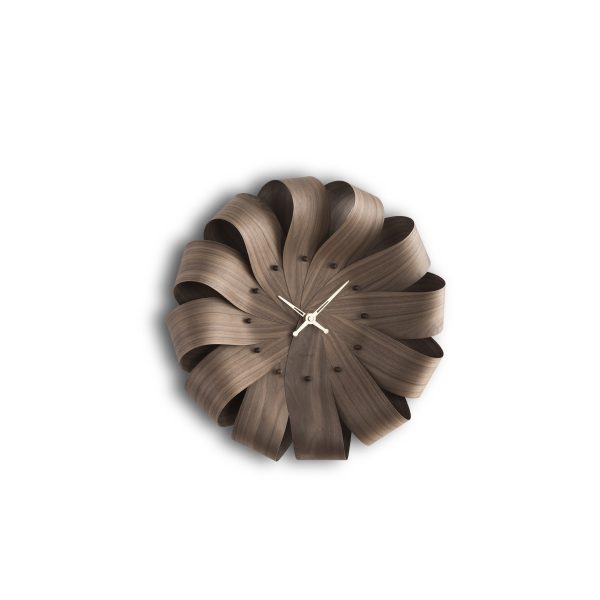 Brisa Walnut Brass