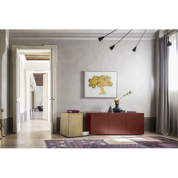 Partout credenza