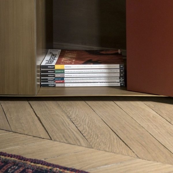 Partout credenza