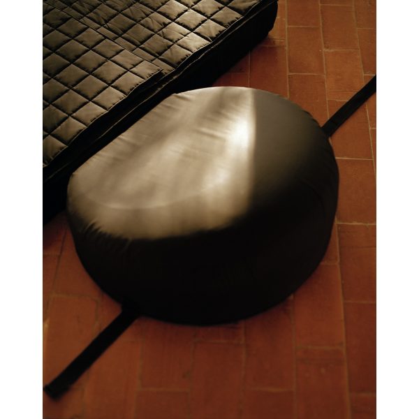 Ipno | Poltroncina-Materassino Trasformabile di Campeggi Design - IDA' Interni D'Autore