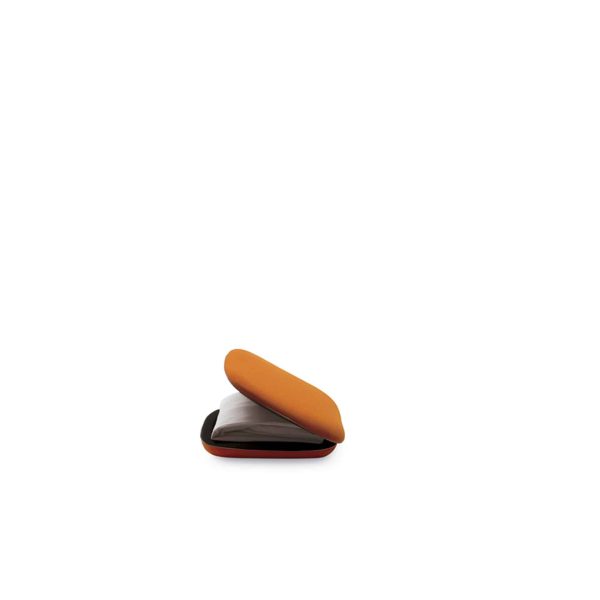 Q.letto | Cuscino trasformabile in letto gonfiabile di Campeggi Design - IDA' Interni d'Autore