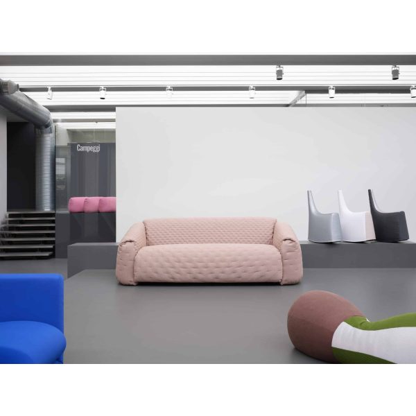 Quilt | Divano letto trapuntato dinamico di Campeggi Design - IDA' Interni D'Autore
