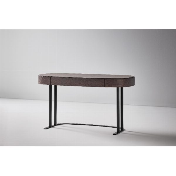 Isabey desk