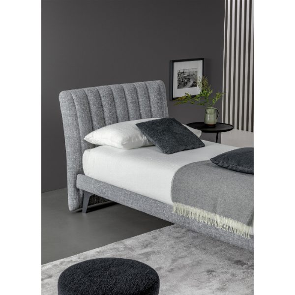 Tonight, Tonight air single bed
