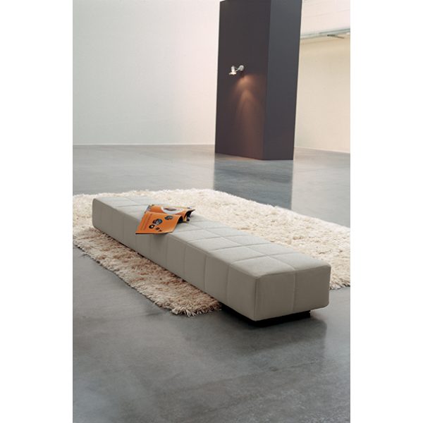 Squaring bench and pouf