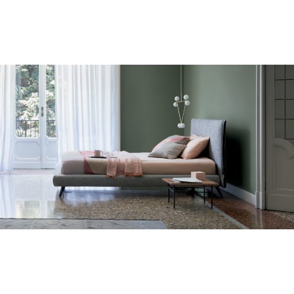 Cuff single bed