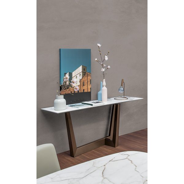 Art Console
