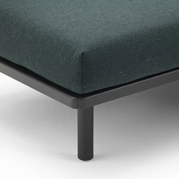 EMMA CROSS Pouf