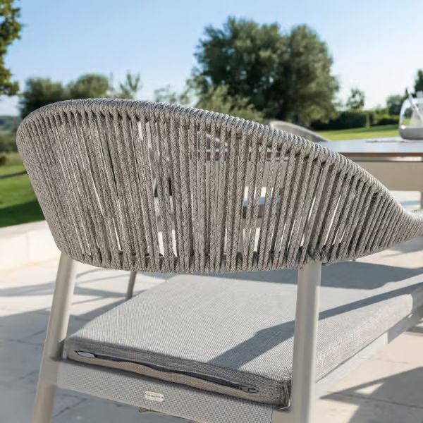 CLEVER Lounge Armchair