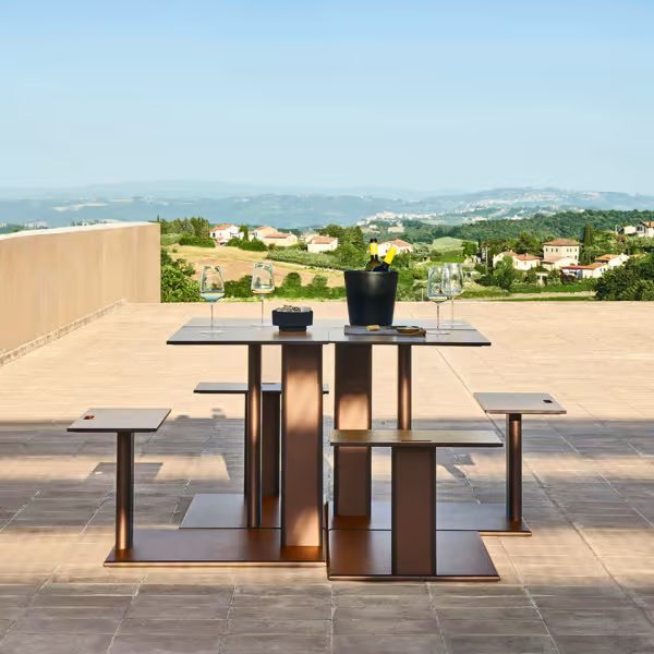 PLINTO Sit & Eat