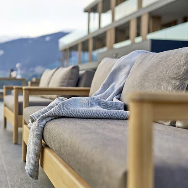 BALI Armchair