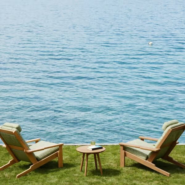 LAPIS Coffee table