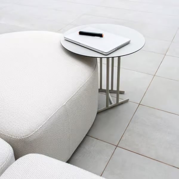 BELT Coffee table
