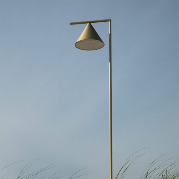 Captain Flint Outdoor H 1537 mm Brass Finish/Grey Lava