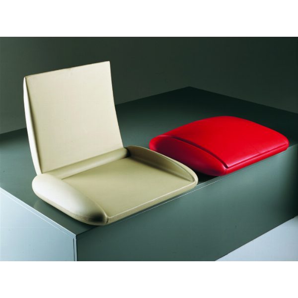 Poltrona Bibi - Doriana Mandrelli and Massimiliano Fuksas Design