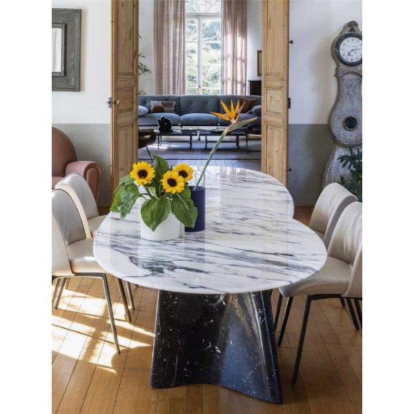 Infinitamente | Table