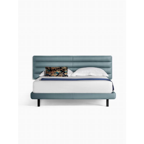 Ferdinandea | Letto + Boiserie - Poltrona Frau Style & Design Centre
