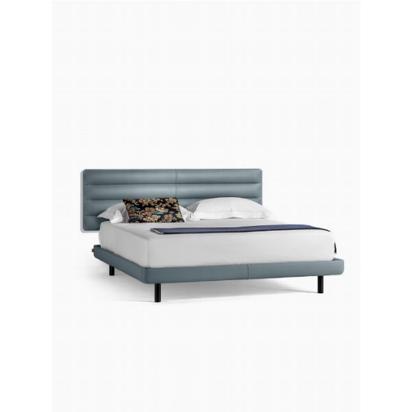 Ferdinandea | Letto + Boiserie - Poltrona Frau Style & Design Centre