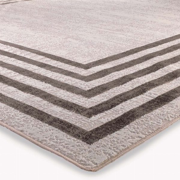 DORIAN THREE TORTORA – Timeless Elegance with Modern Charm