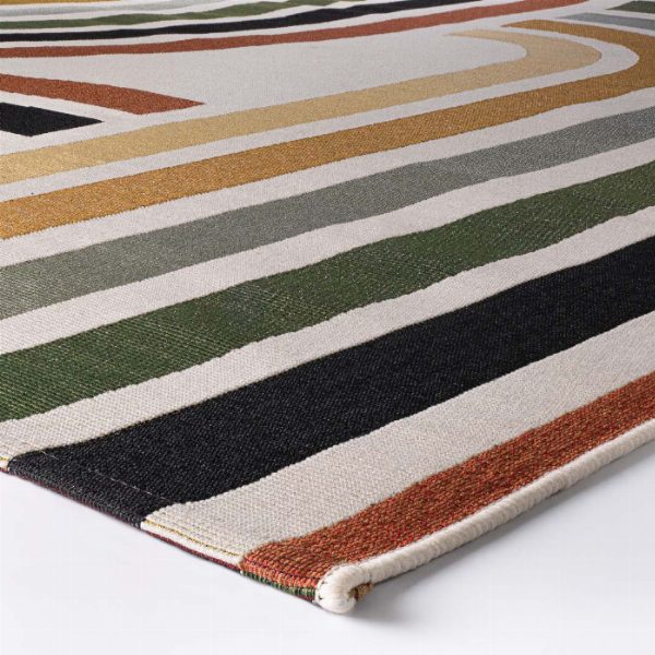 AMAZZONIA 1272X/Q04 Rug: Retro Elegance for Indoor and Outdoor Spaces