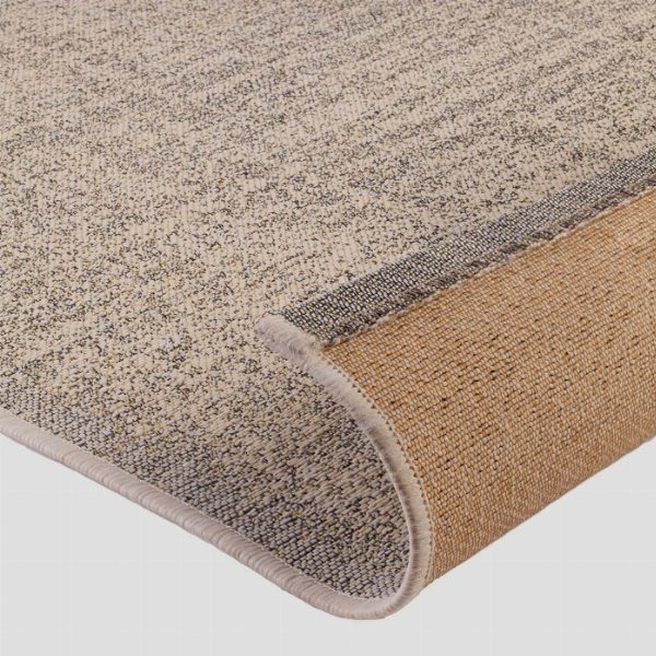 MAYA IVORY – Elegant Texture for Outdoor and Kitchen Comfort