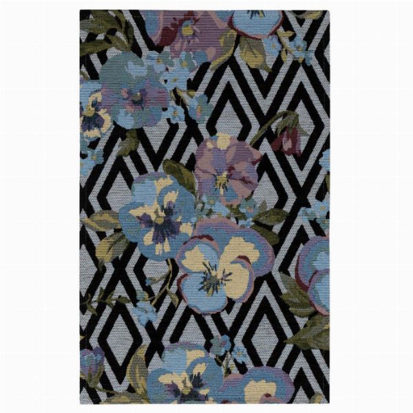 MAYRA ORTENSIA – Bold Botanical Style with Contemporary Elegance