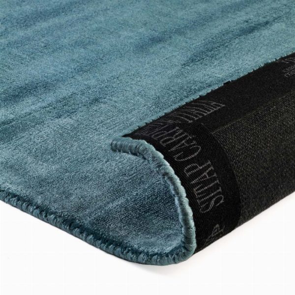 TRENDY SHINY OTTANIO – Vibrant Elegance for Contemporary Interiors