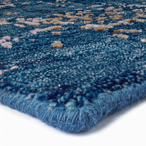 ELITE NAVY BLUE/GOLD – Artistic Elegance and Luxurious Comfort for Your Home