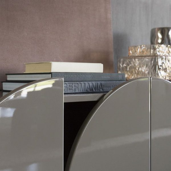 Shape credenza