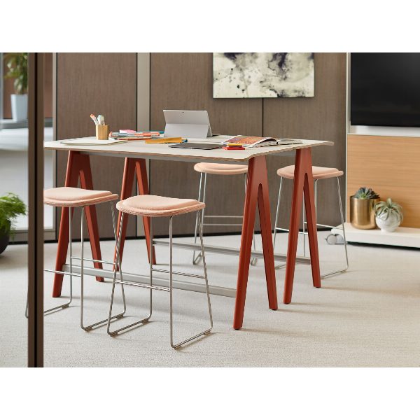 Hi Pad Stool