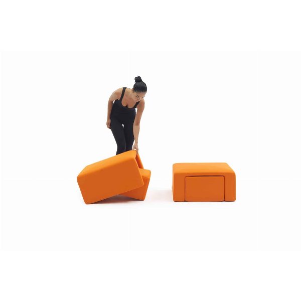 Kiss pouf