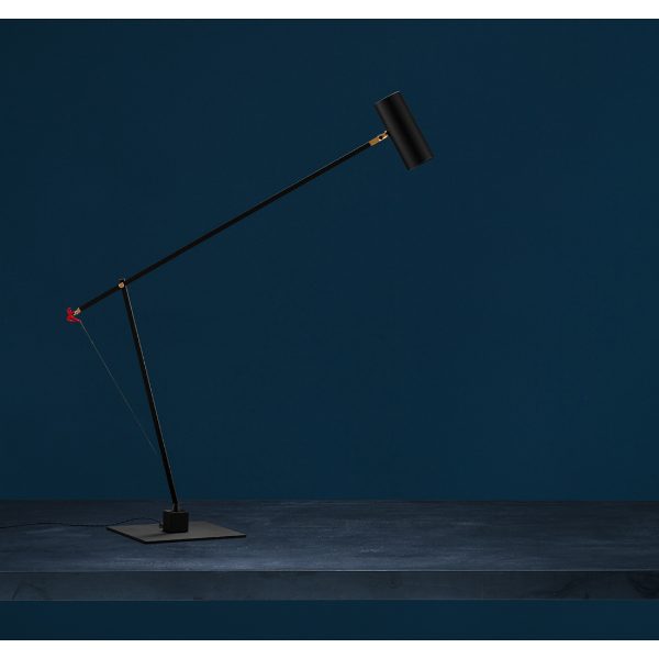 Ettorino T lampada da tavolo