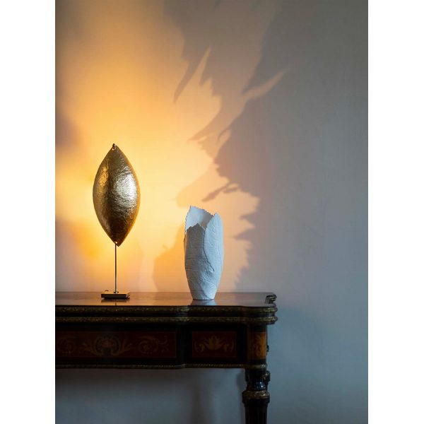PostKrisi 10 Malagolina lampada da tavolo