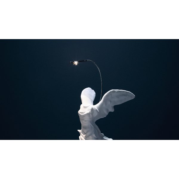 Nike lampada da tavolo