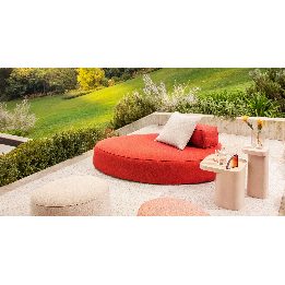 Milos seduta outdoor