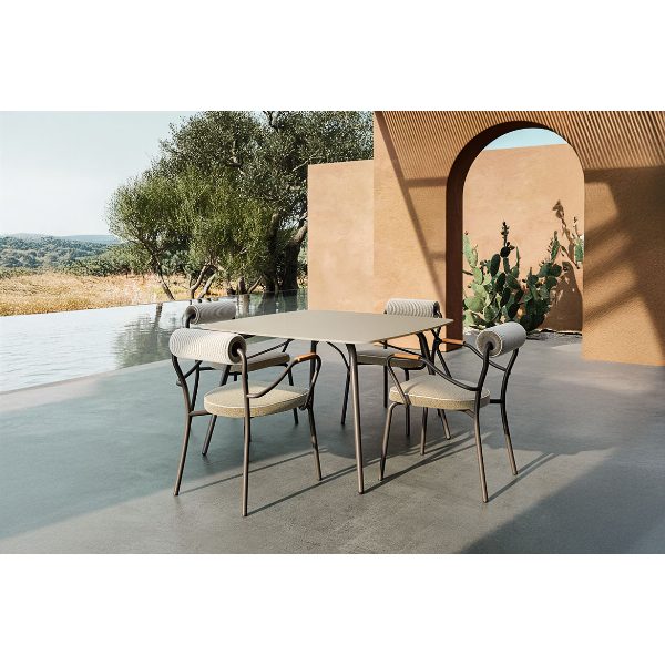 Eolo tavolo outdoor
