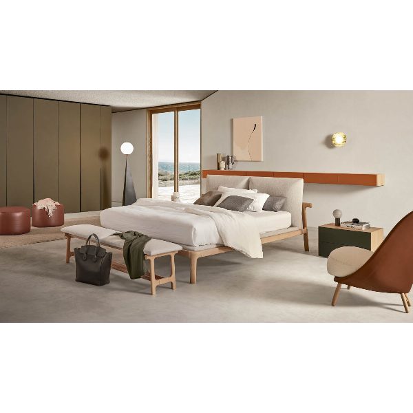 Fushimi letto