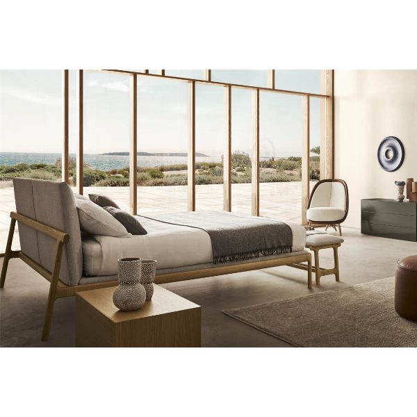 Fushimi letto