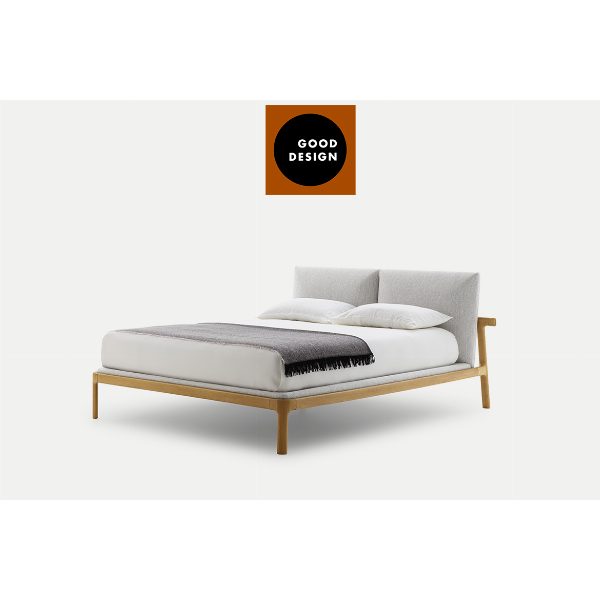 Fushimi letto
