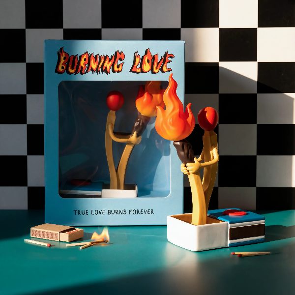 Statuetta Burning Love