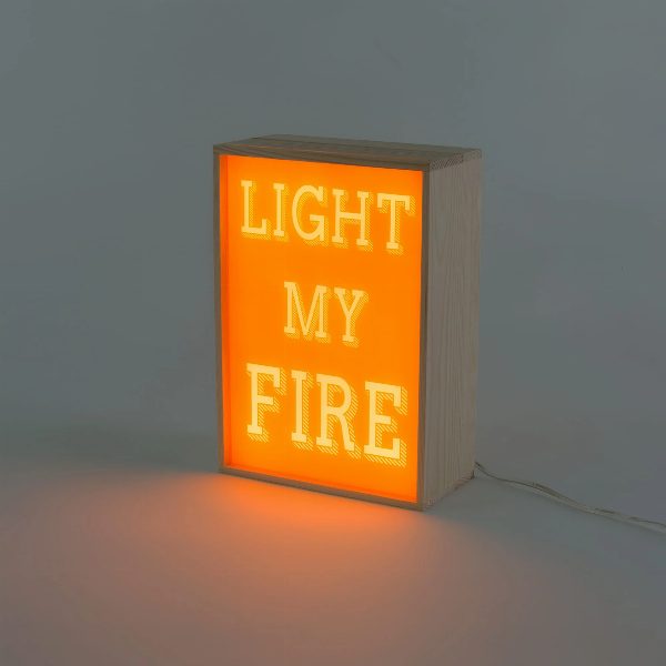 Lampada da tavolo Lighthink Box Light my Fire / I have a dream / Happynest