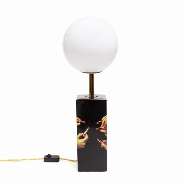 Lampada da Tavolo Toiletpaper