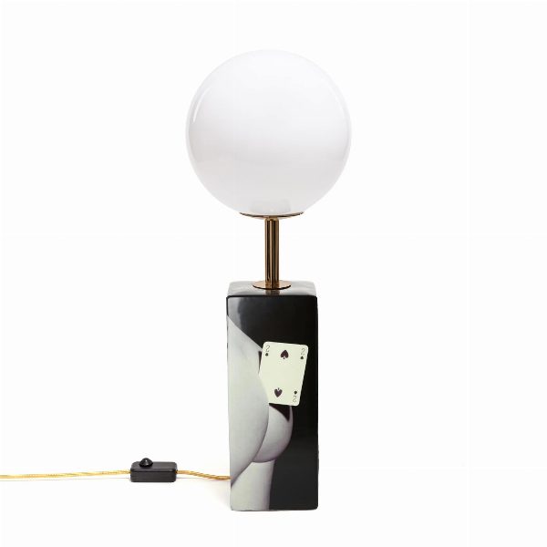 Lampada da Tavolo Toiletpaper