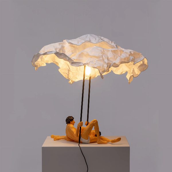 Lampada Love is a verb
