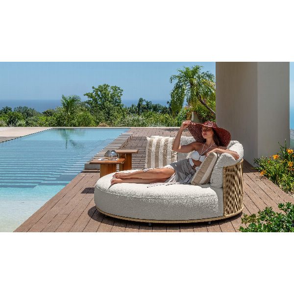 Bond Daybed