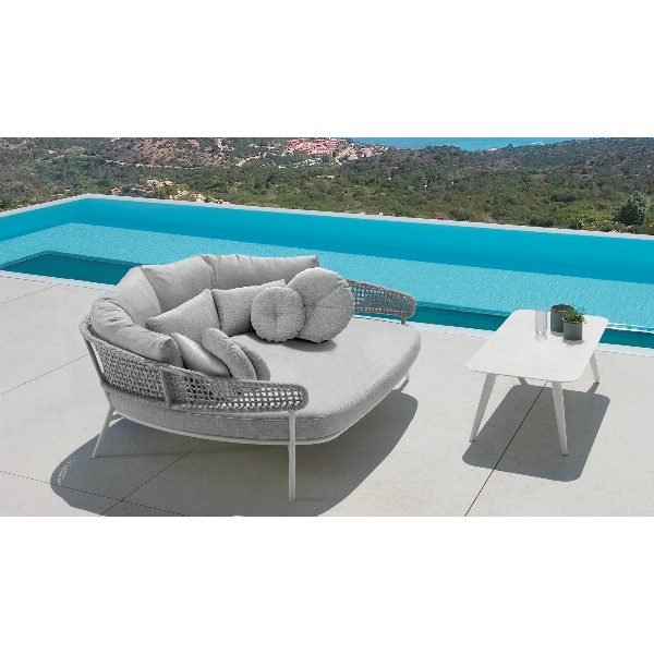 Moon Alu Daybed