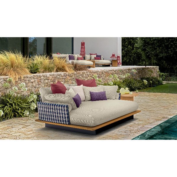 Venice Lovebed