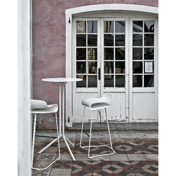 Poule tavolino outdoor