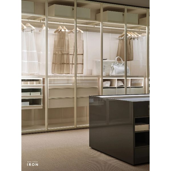 Storage armadio battente